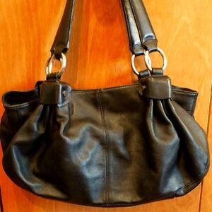 Casual Black Leather Shoulder Bag with Silver Hardware